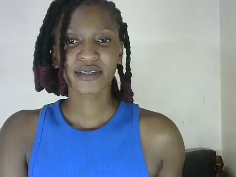 Pretty-emmie online show from 02/28/25, 11:47