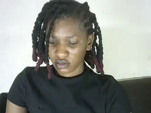 Pretty-emmie online show from 03/05/25, 06:33