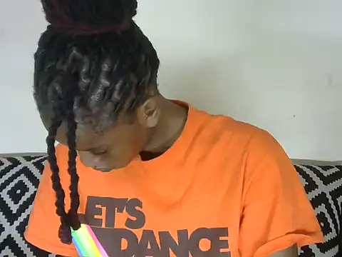 Pretty-emmie online show from 03/06/25, 08:16