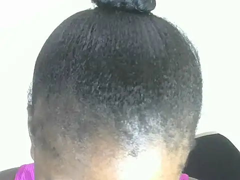 Pretty-emmie online show from 09/15/25, 12:32