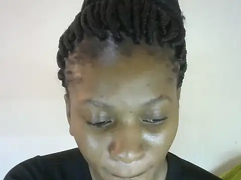 Pretty-emmie online show from 09/22/25, 01:13