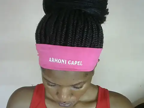 Pretty-emmie online show from 09/25/25, 09:57