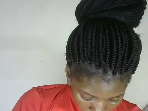 Pretty-emmie online show from 09/29/25, 10:25