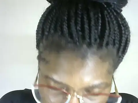 Pretty-emmie online show from 10/06/25, 05:05