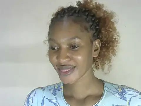 Pretty-emmie online show from 10/09/25, 05:44