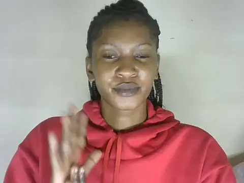 Pretty-emmie online show from 10/29/25, 04:48