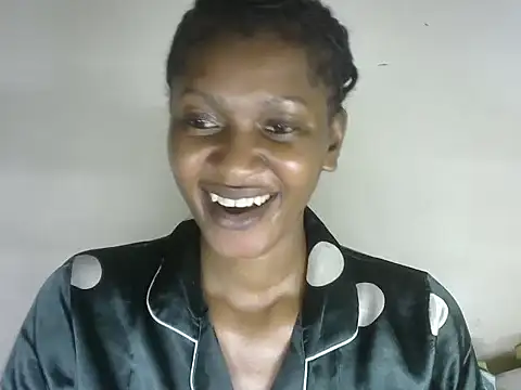 Pretty-emmie online show from 11/02/25, 11:12