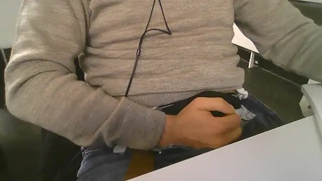 HornyBoy  2004 online show from 02/26/25, 06:54