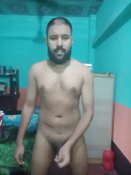 Snapshot of zakly69 chatting on 08/09/26, 04:28 zakly69 online show from 08/09/26, 04:28