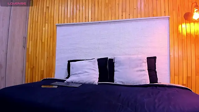 amelialeen7 online show from 02/08/25, 02:27