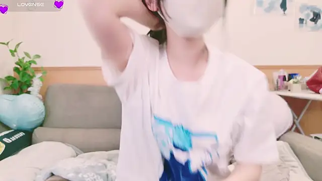 Conatsu online show from 02/14/25, 04:04