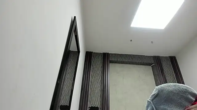 selene red  online show from 03/11/26, 12:38