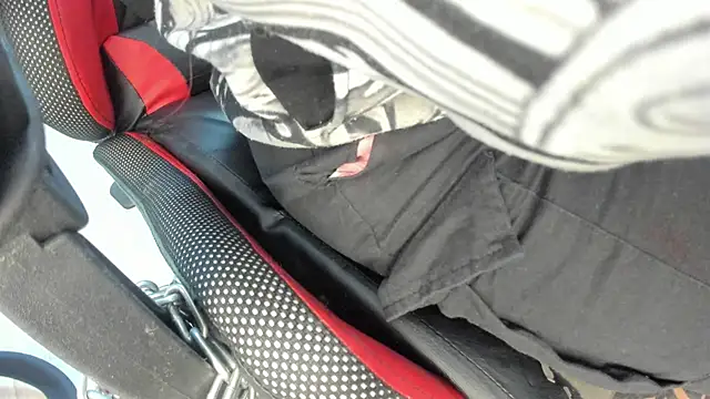 selene red  online show from 03/25/26, 12:27