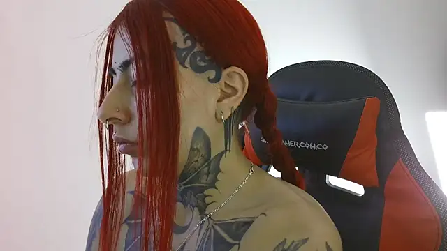selene red  online show from 07/06/26, 03:03