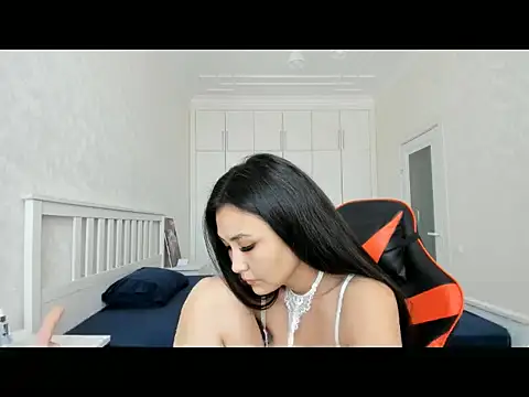 Missykitty01 online show from 10/10/25, 08:24