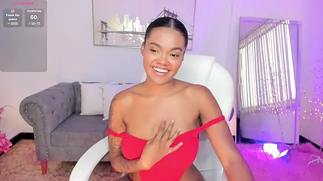 Snapshot of madisson_davon chatting on 01/14/25, 05:23 madisson davon online show from 01/14/25, 05:23