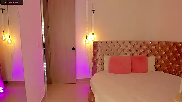 Snapshot of madisson_davon chatting on 02/07/26, 09:51 madisson davon online show from 02/07/26, 09:51