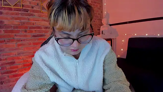 Sweet Namii online show from 03/18/25, 07:30