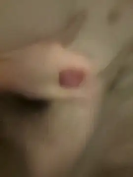 Snapshot of hungandnerdy420 chatting on 10/29/25, 11:17 hungandnerdy420 online show from 10/29/25, 11:17