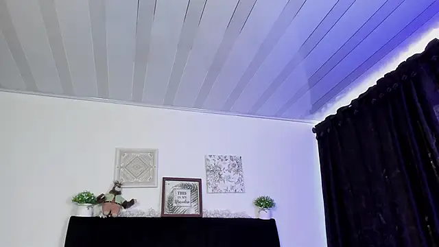 aihnoa split online show from 03/01/25, 06:54