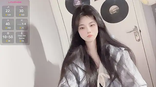 Qedgjwyz1 online show from 02/20/25, 03:45