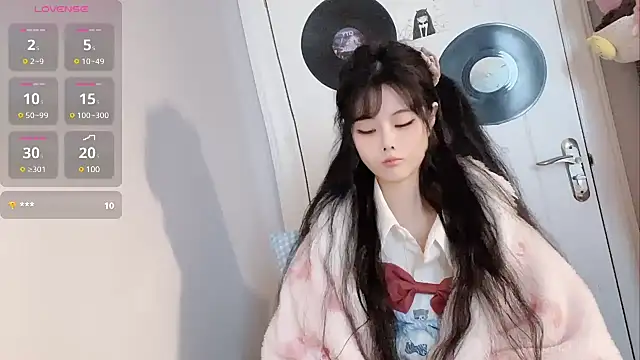 Qedgjwyz1 online show from 03/05/25, 03:08