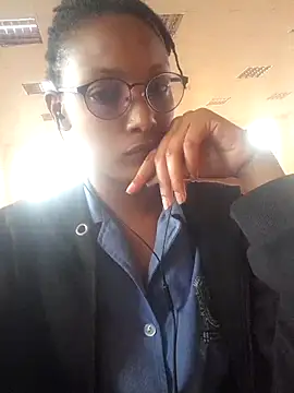 StarBarbiee online show from 03/19/25, 08:23