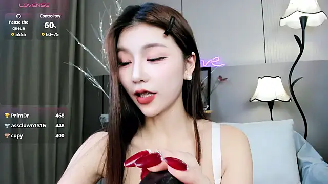 Momoever123456 online show from 03/04/25, 05:56