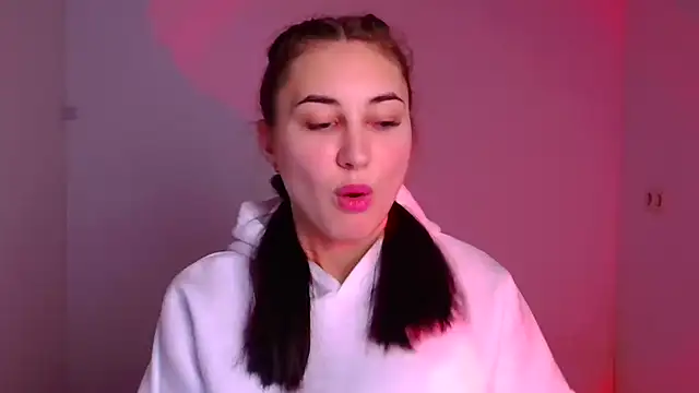 Jennifer Blum online show from 12/23/24, 06:11