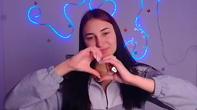 Jennifer Blum online show from 03/04/25, 01:06