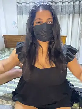 NOORA-GIRL online show from 03/17/26, 02:38