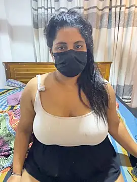 NOORA-GIRL online show from 04/24/26, 12:57