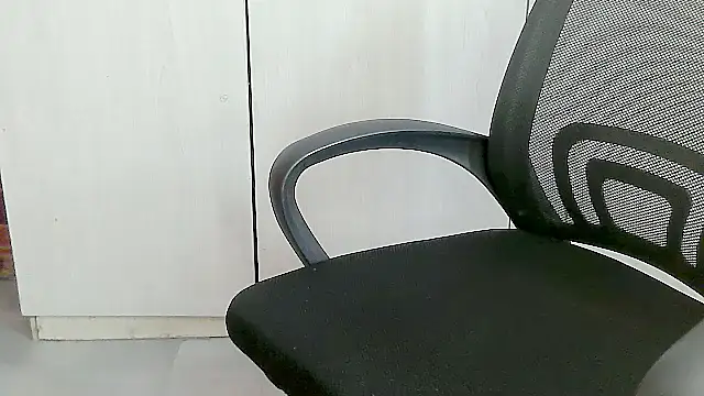 Destiny Desire online show from 04/19/26, 06:21