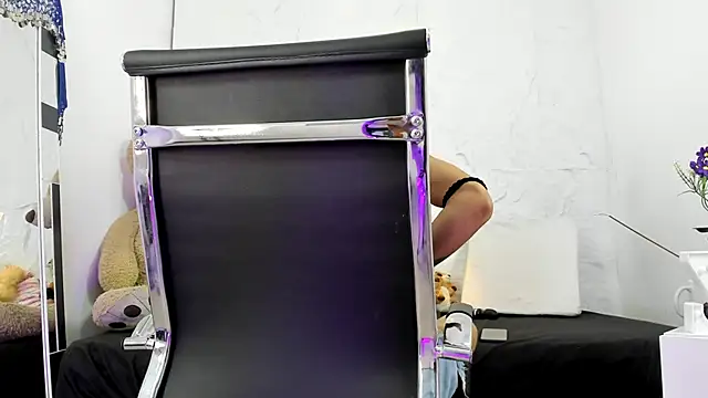 zorravioletta1 online show from 01/13/25, 12:24