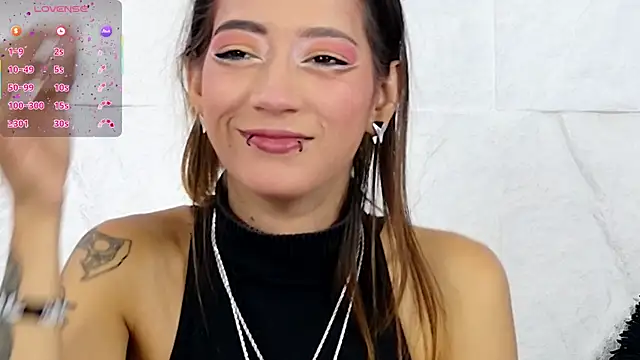 zorravioletta1 online show from 09/13/25, 12:49