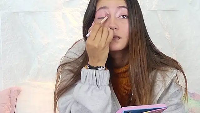 zorravioletta1 online show from 10/09/25, 12:36