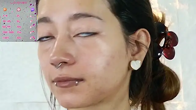 zorravioletta1 online show from 11/04/25, 12:37