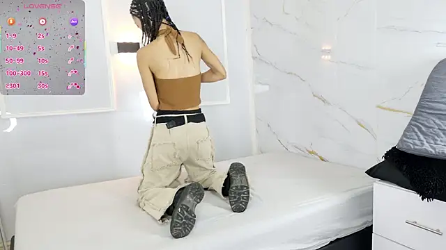 zorravioletta1 online show from 02/15/26, 11:52