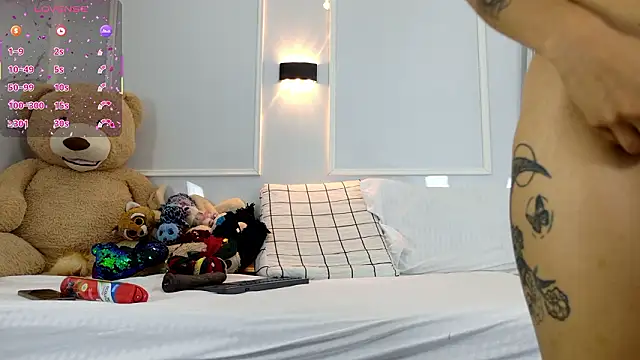 zorravioletta1 online show from 02/20/26, 01:11