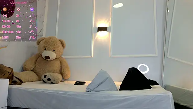 zorravioletta1 online show from 03/22/26, 11:57