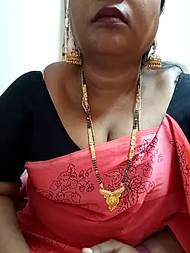 Snapshot of Swapna_143 chatting on 02/05/25, 02:40 Swapna 143 online show from 02/05/25, 02:40