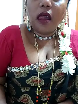 Snapshot of Swapna_143 chatting on 03/06/25, 05:22 Swapna 143 online show from 03/06/25, 05:22