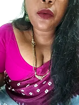 Snapshot of Swapna_143 chatting on 03/09/25, 06:00 Swapna 143 online show from 03/09/25, 06:00