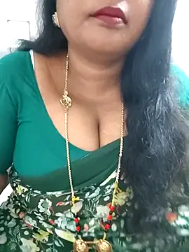 Snapshot of Swapna_143 chatting on 09/14/25, 03:05 Swapna 143 online show from 09/14/25, 03:05