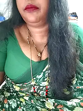 Snapshot of Swapna_143 chatting on 06/06/26, 03:33 Swapna 143 online show from 06/06/26, 03:33