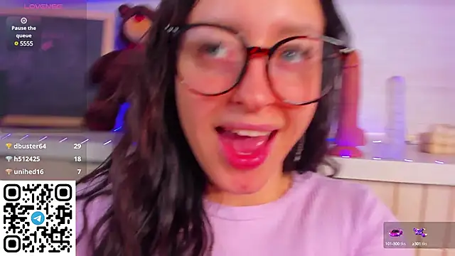 Snapshot of Kruela_Eva chatting on 12/17/24, 03:06 Kruela Eva online show from 12/17/24, 03:06