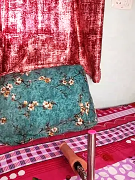 juhicpl143 online show from 10/10/25, 10:36