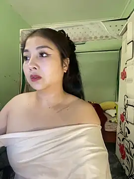 Snapshot of MiMi_0293 chatting on 11/07/25, 01:11 MiMi 0293 online show from 11/07/25, 01:11