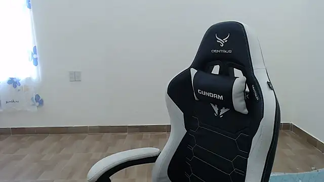 Snapshot of MiMi_0293 chatting on 11/24/25, 07:41 MiMi 0293 online show from 11/24/25, 07:41