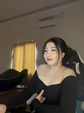 Snapshot of MiMi_0293 chatting on 02/11/26, 04:39 MiMi 0293 online show from 02/11/26, 04:39